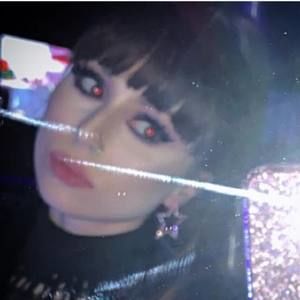 Meet your Posher, Layne